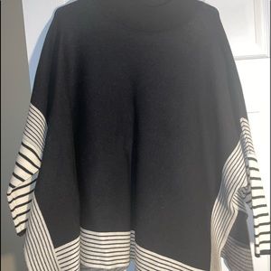 Pink Lily Sweater Size Medium